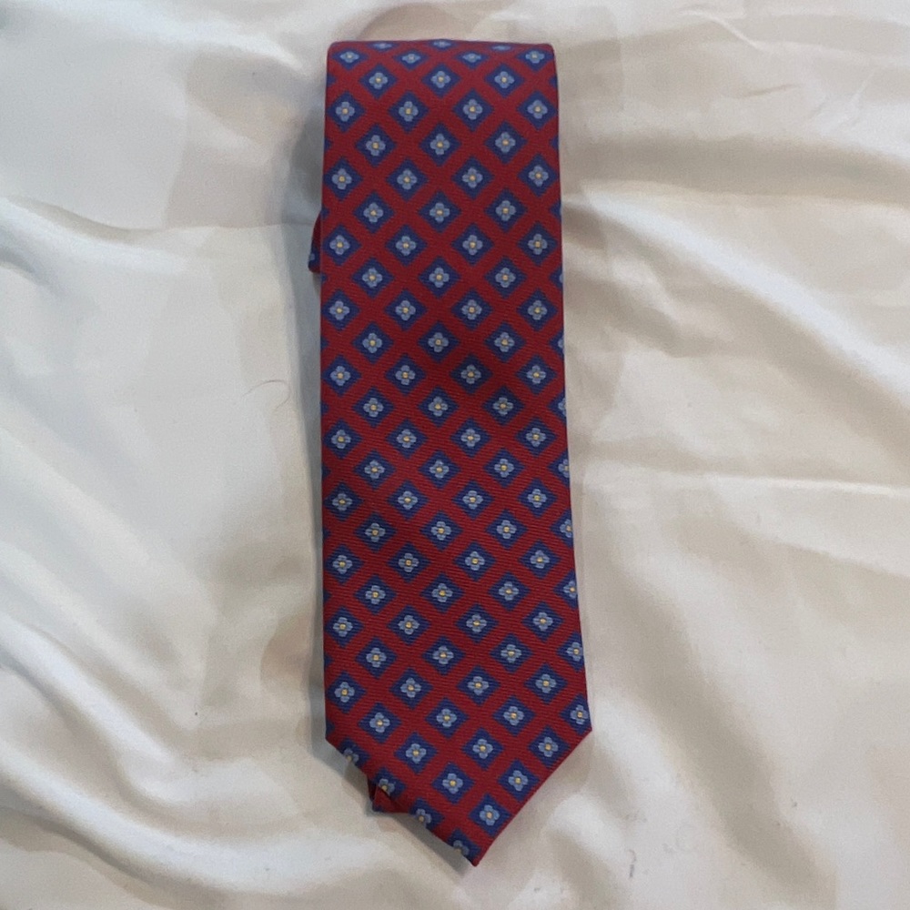 Brand new, never worn mens neck tie!